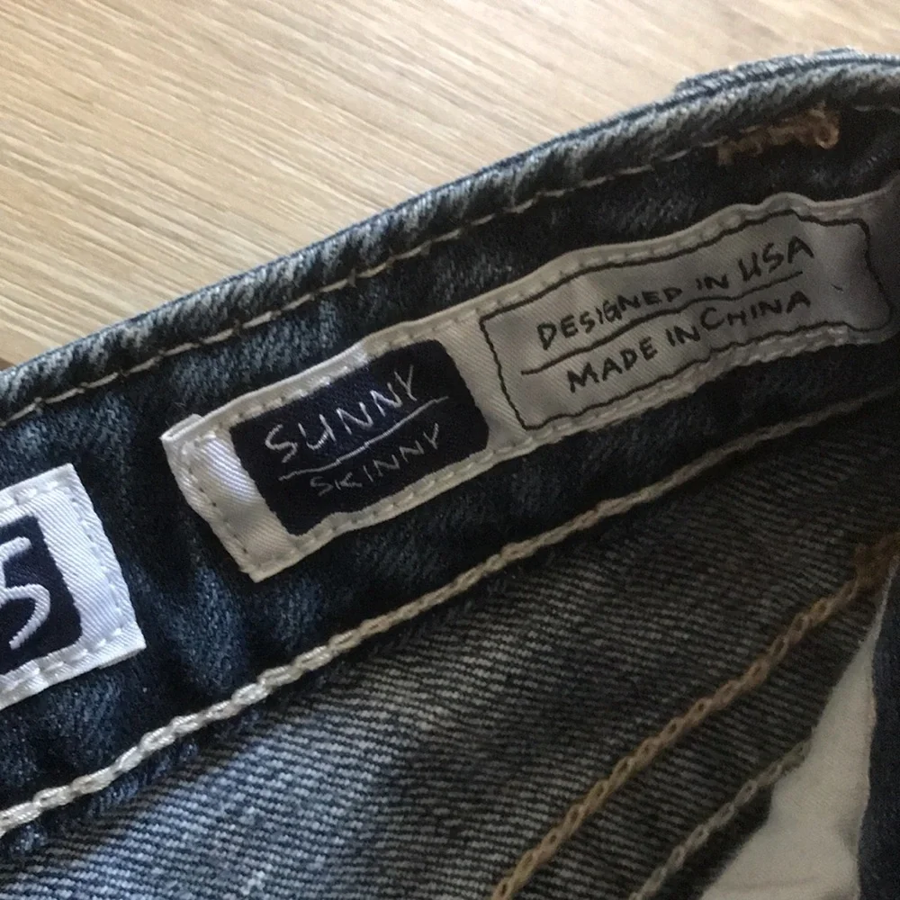 🛑 1 hour sale. Miss Me, blue jeans - Picture 4 of 9